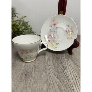 Vintage Crown Trent Bone China England Teacup & Saucer Floral